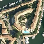 2 Bedrooms, 15 Min Walk To Beach, Ac, Pool & Fiber Internet In A Quiet, Private Gated Domain 5kms To St Tropez *