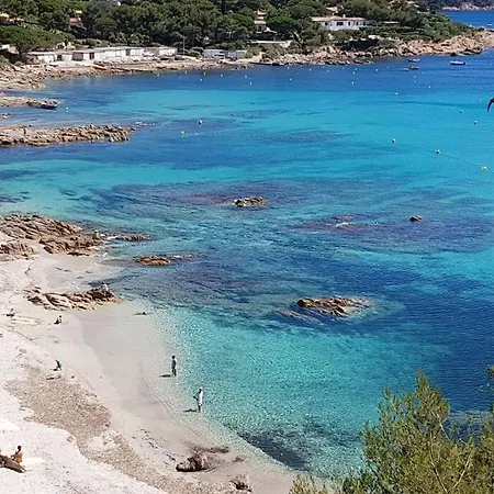 2 Bedrooms, 15 Min Walk To Beach, Ac, Pool & Fiber Internet In A Quiet, Private Gated Domain 5kms To St Tropez Lejlighed *