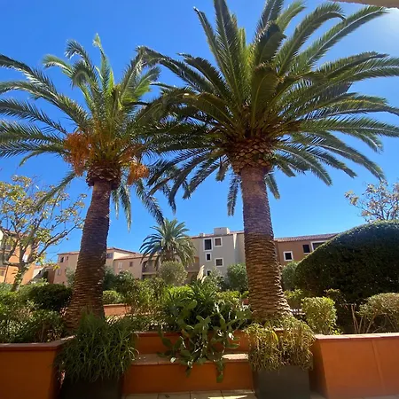 2 Bedrooms, 15 Min Walk To Beach, Ac, Pool & Fiber Internet In A Quiet, Private Gated Domain 5kms To St Tropez * 코골렝
